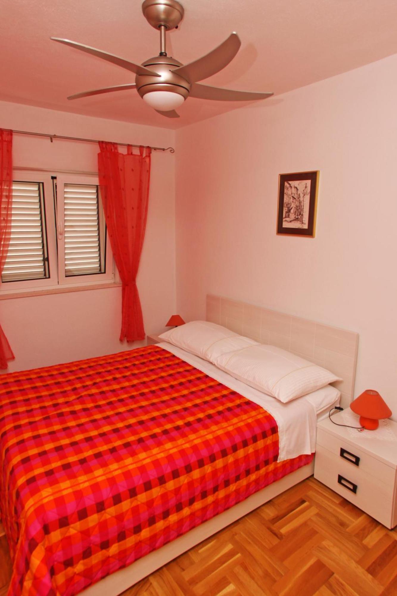 Apartments Grgo ฮวาร์ ห้อง รูปภาพ