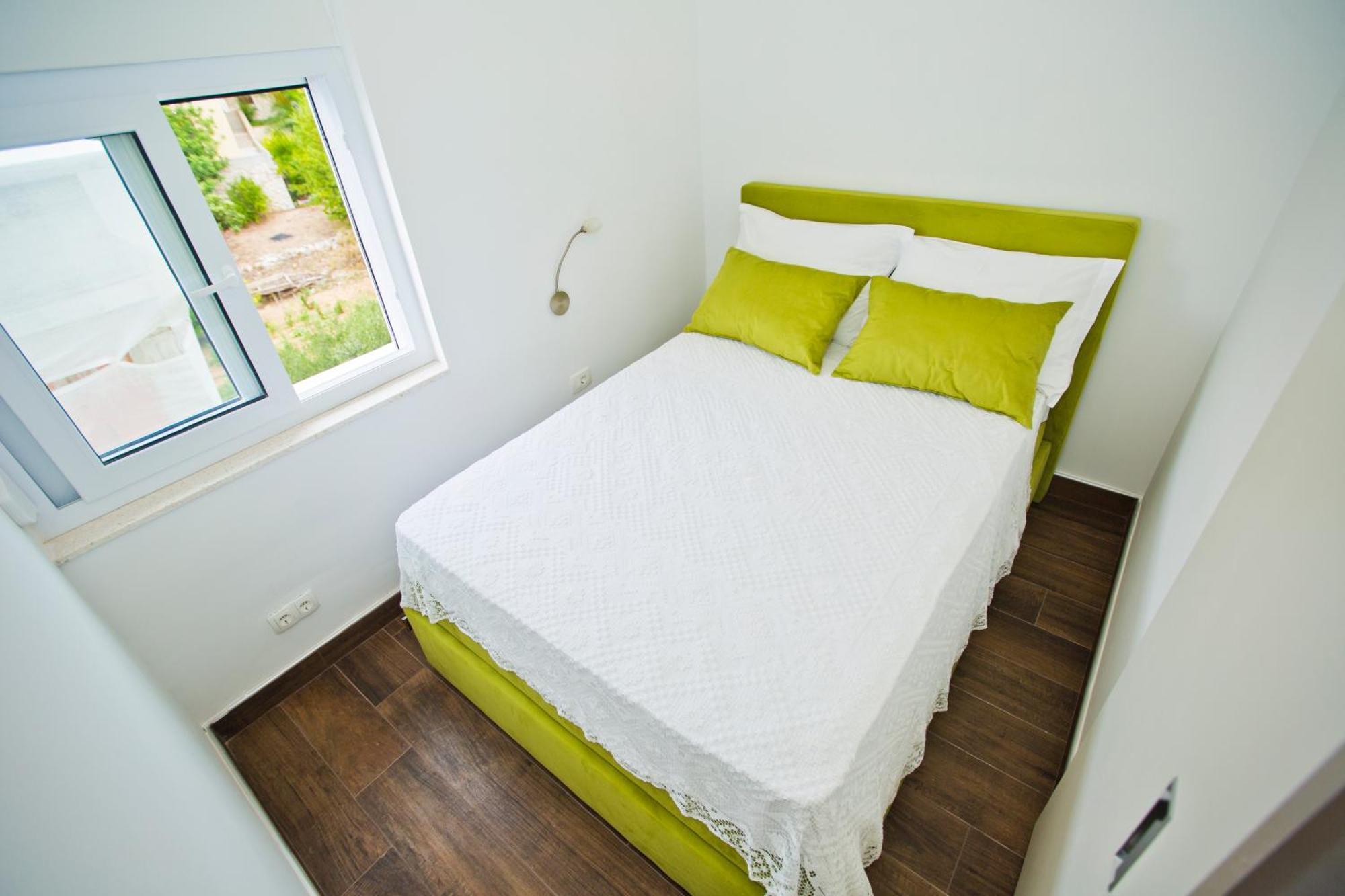 Apartments Grgo ฮวาร์ ภายนอก รูปภาพ