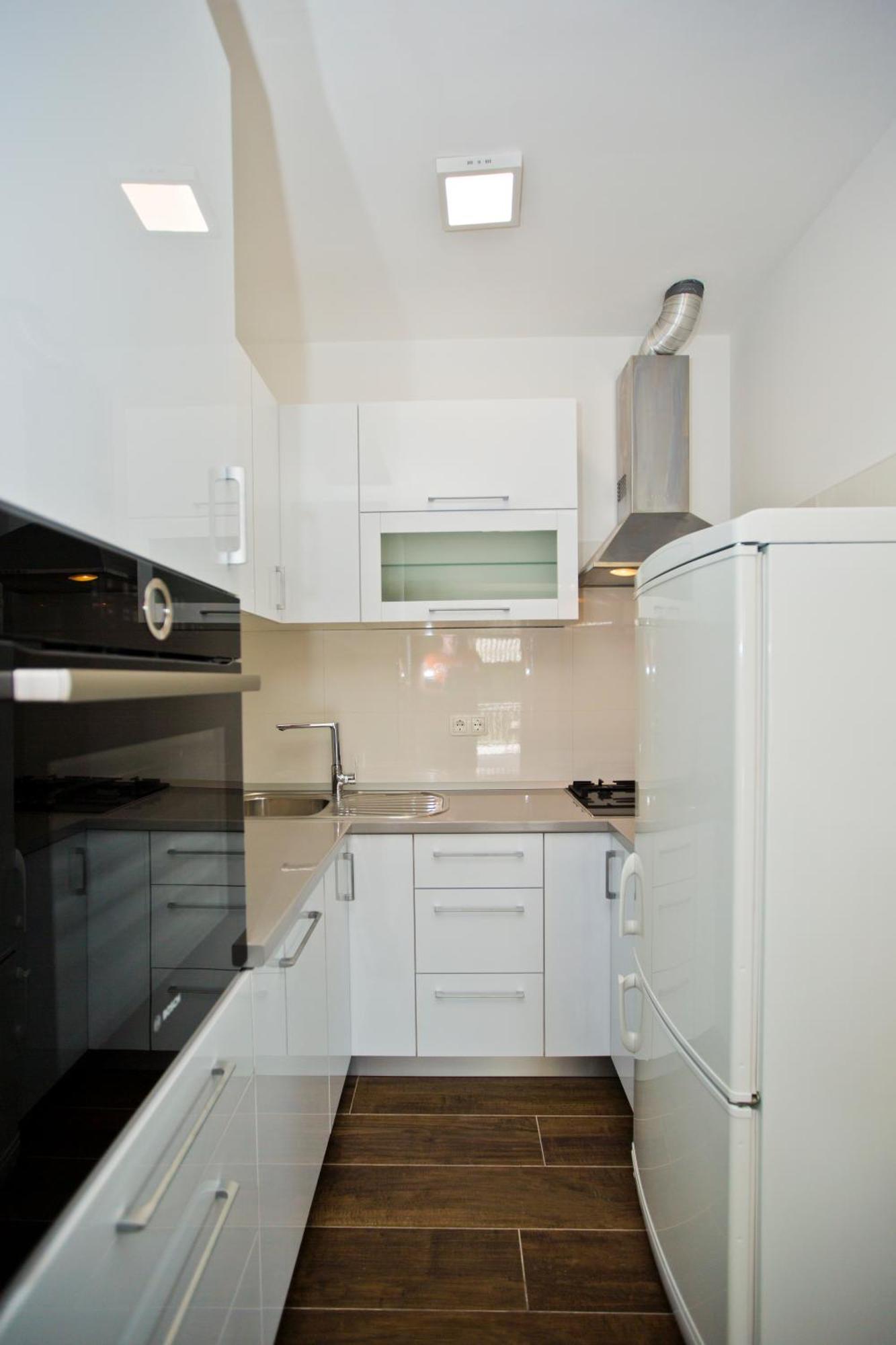 Apartments Grgo ฮวาร์ ภายนอก รูปภาพ