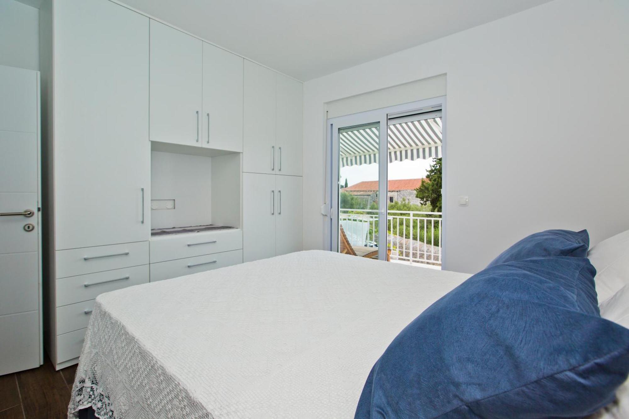 Apartments Grgo ฮวาร์ ภายนอก รูปภาพ