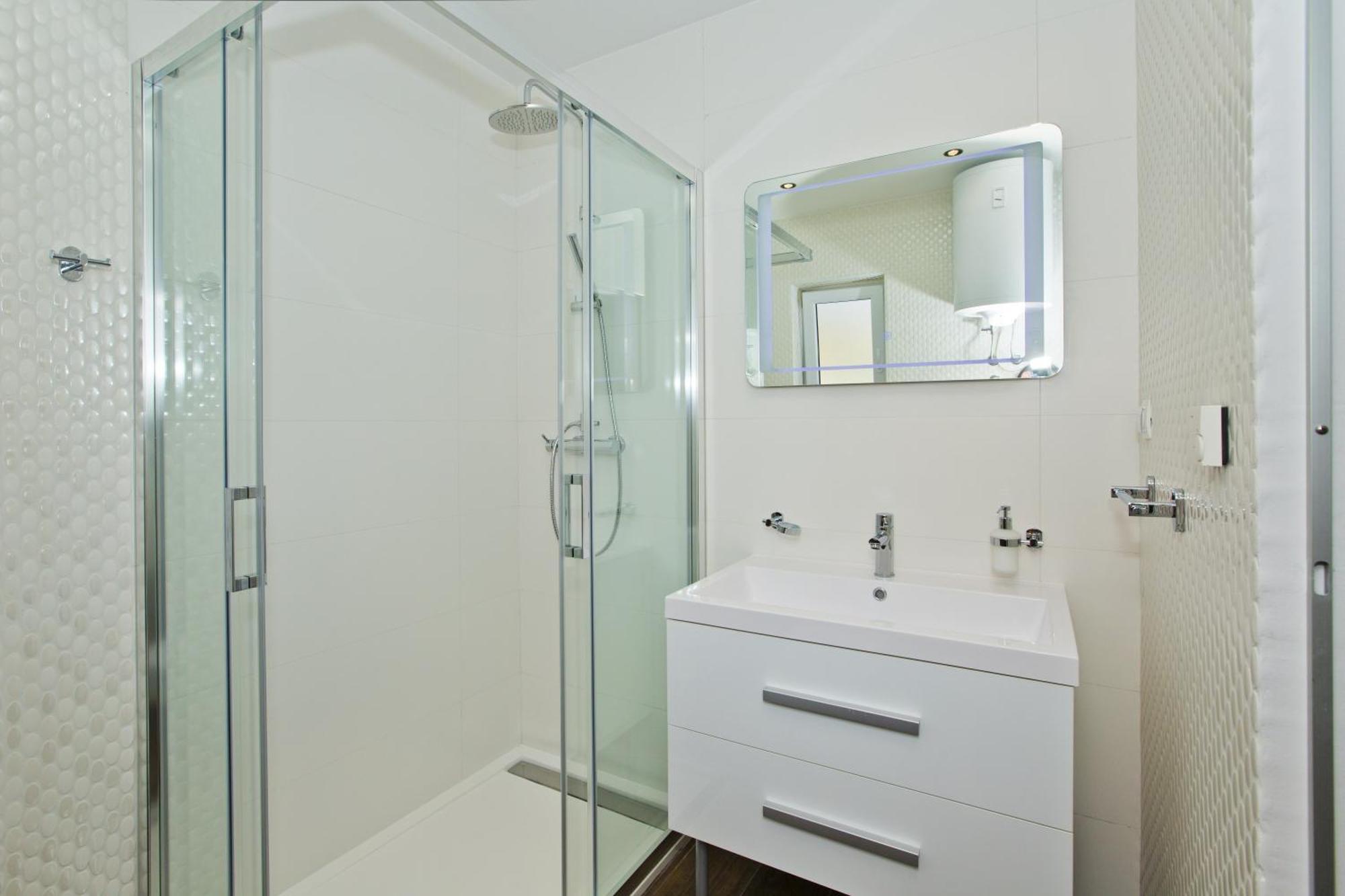 Apartments Grgo ฮวาร์ ภายนอก รูปภาพ